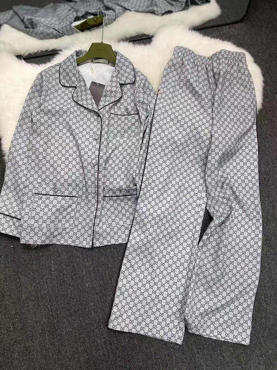 Gucci clothes set