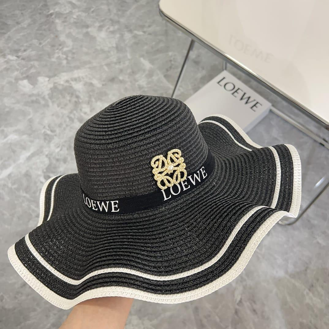 Loewe hat