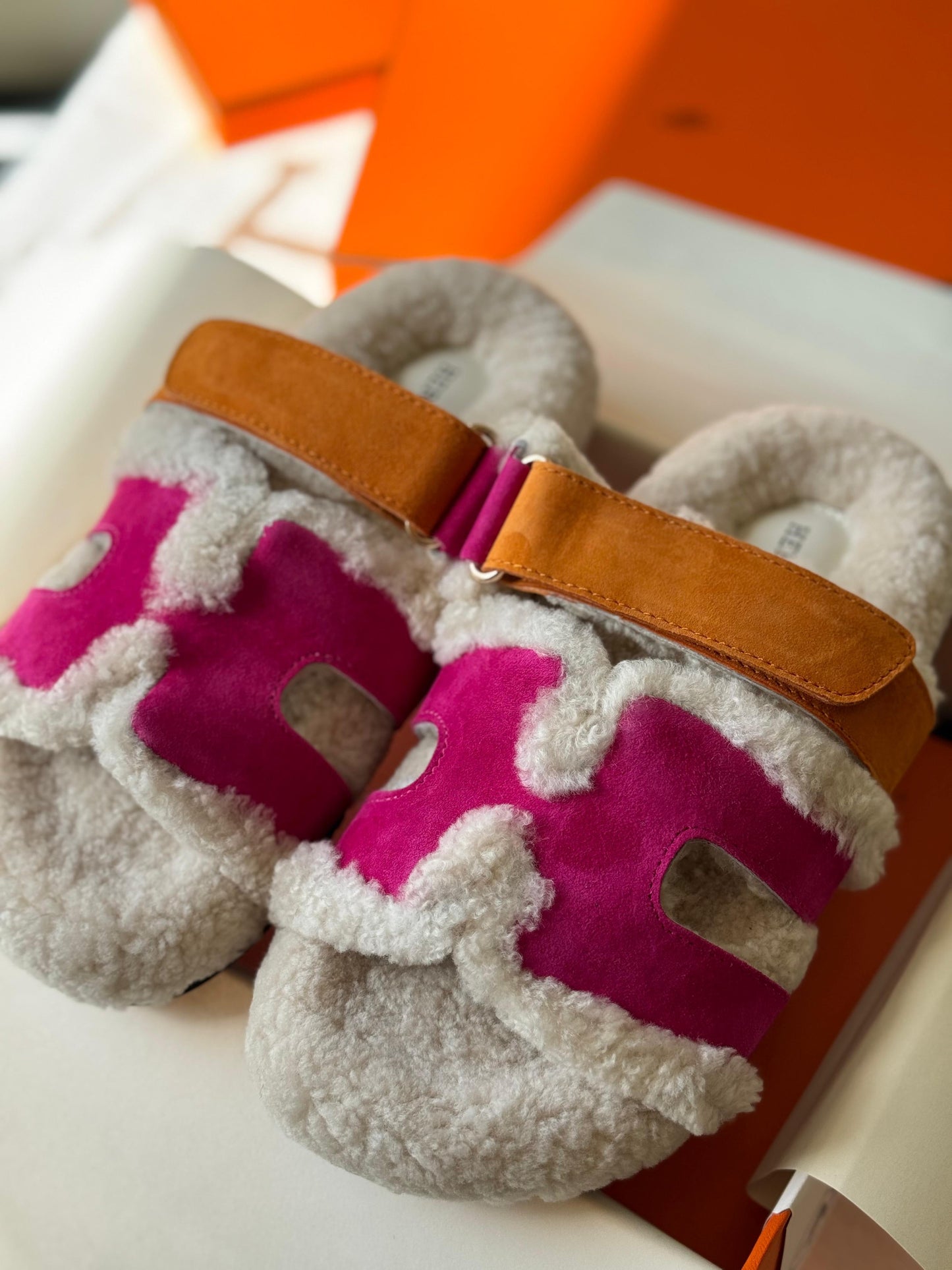 Hermes slippers chypre with fur