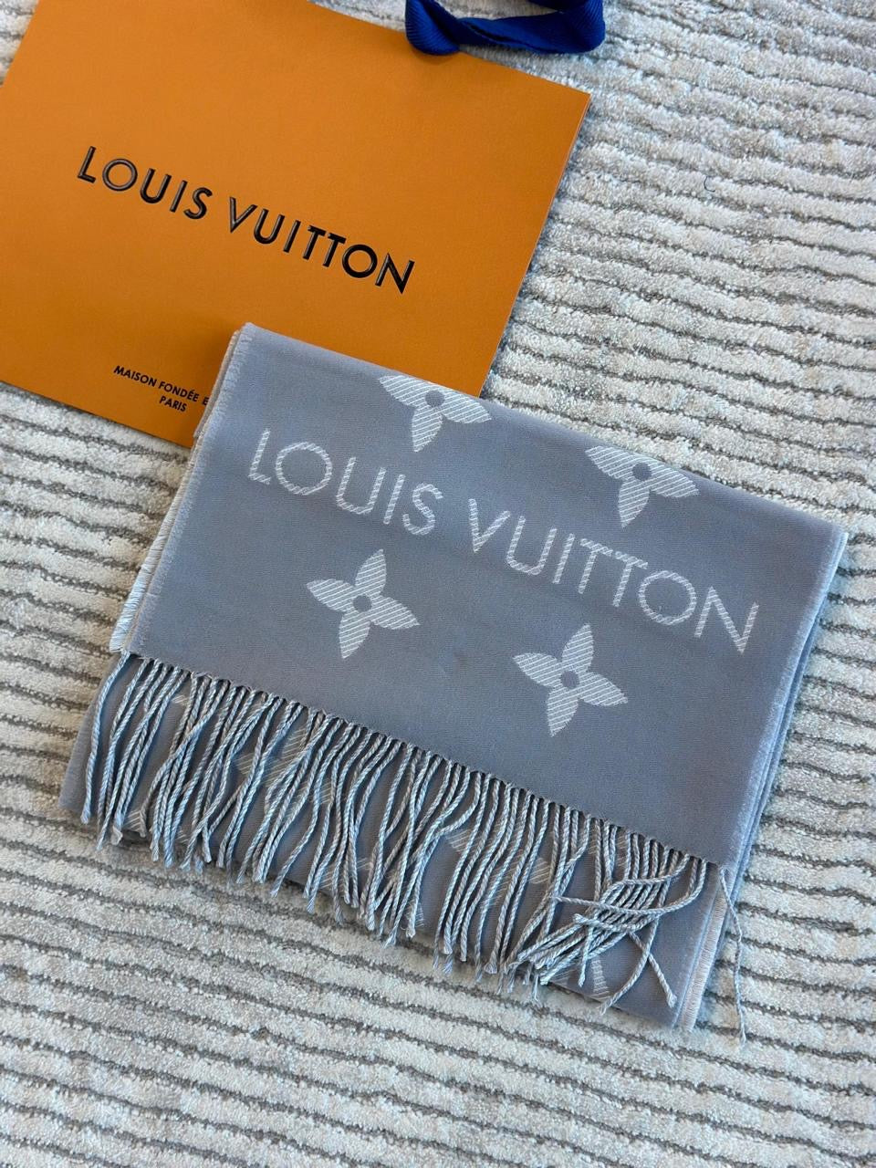 Lv scarf 180x30 cm