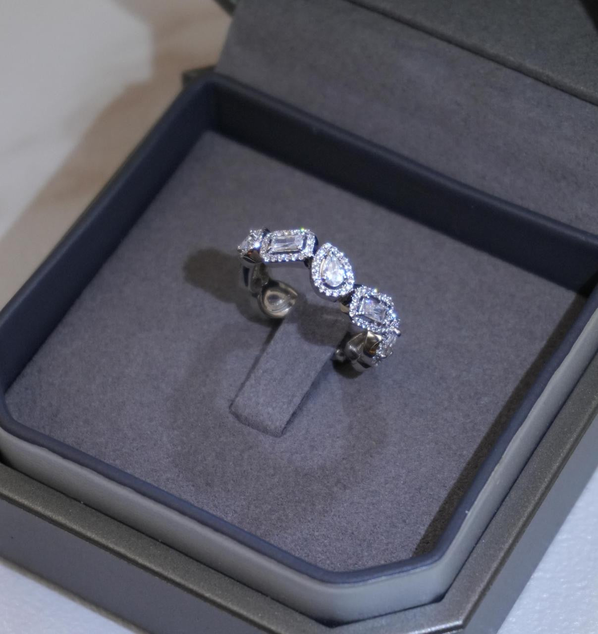 Messika ring