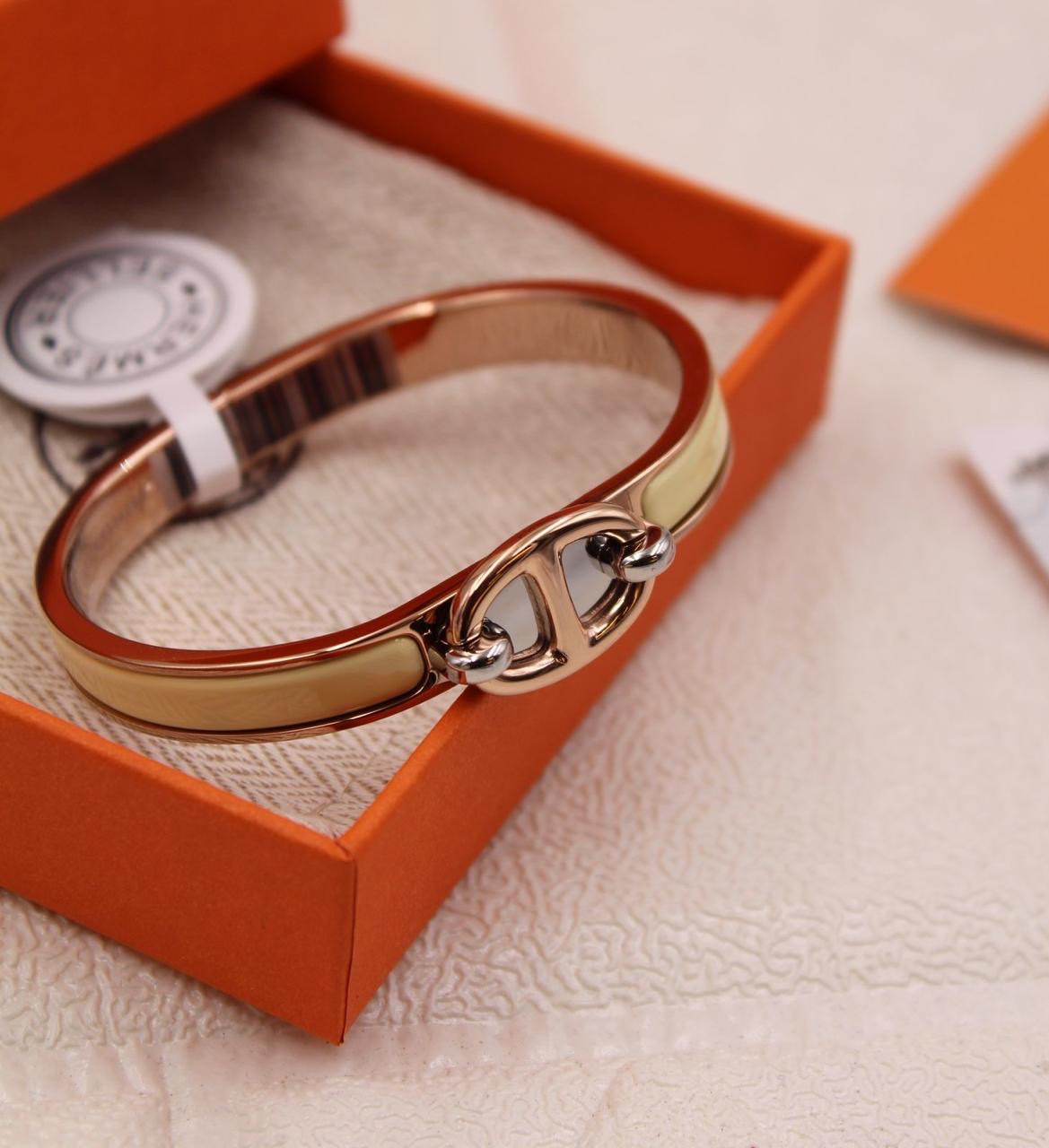 Hermes bangle - gold