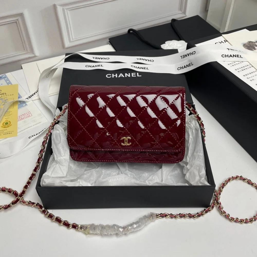 Chanel bag - glossy