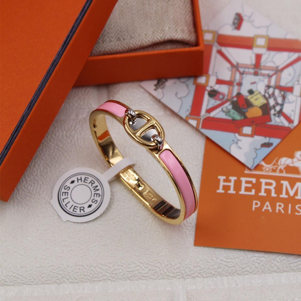 Hermes bangle - gold