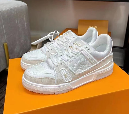Lv sneakers - white