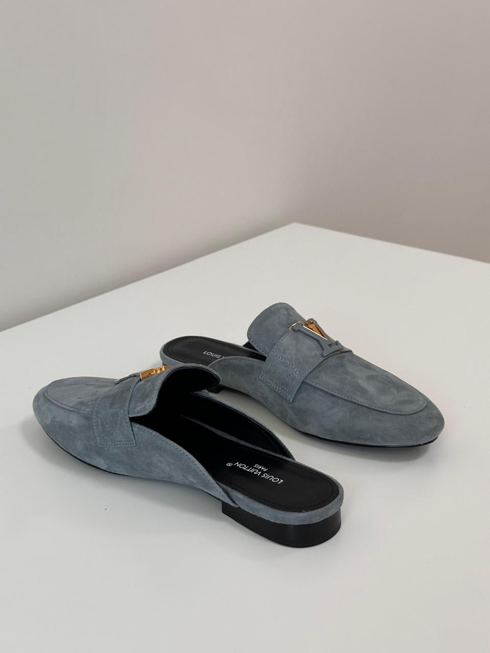 Lv mules suede