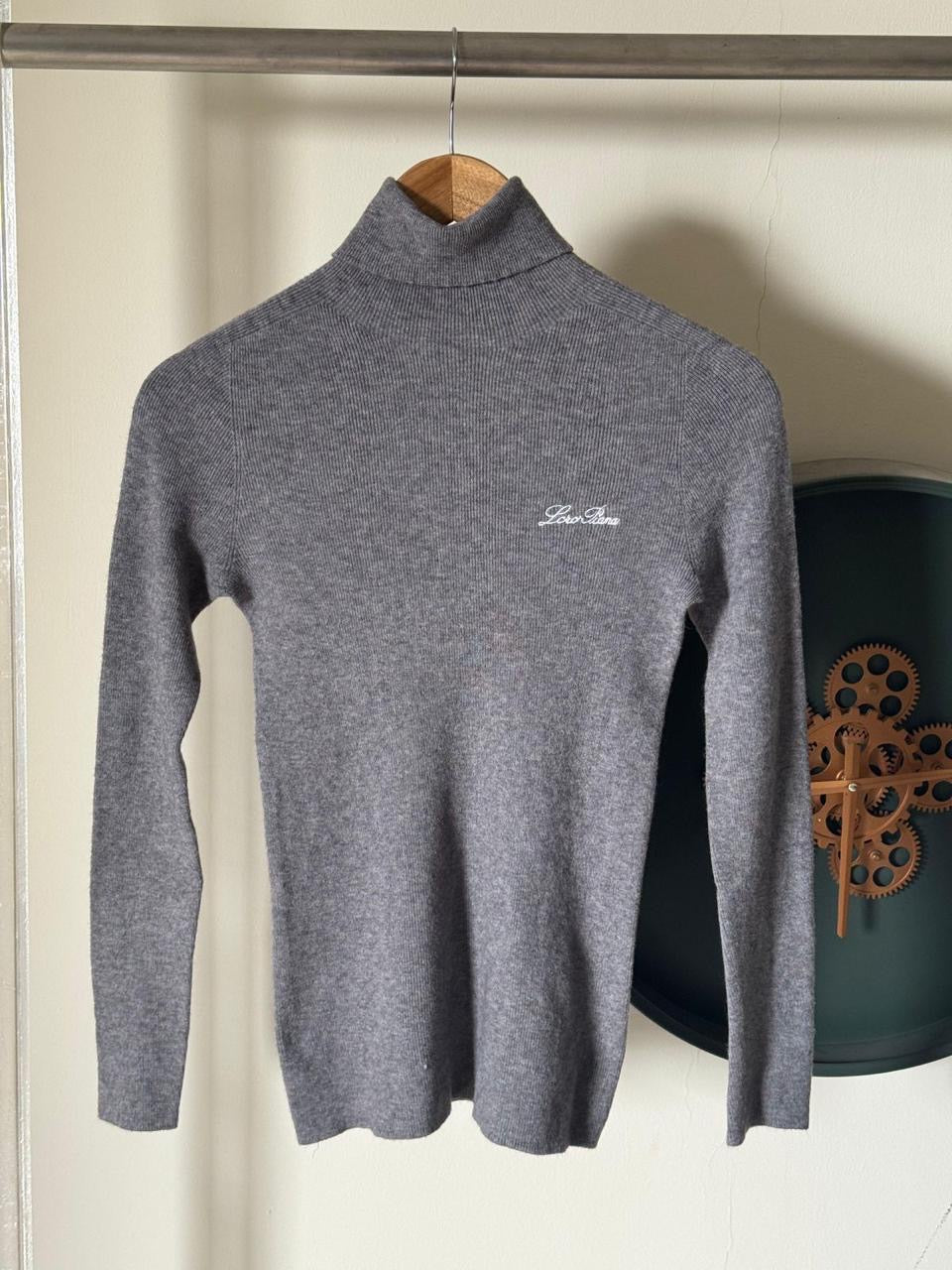 Loro piana sweater