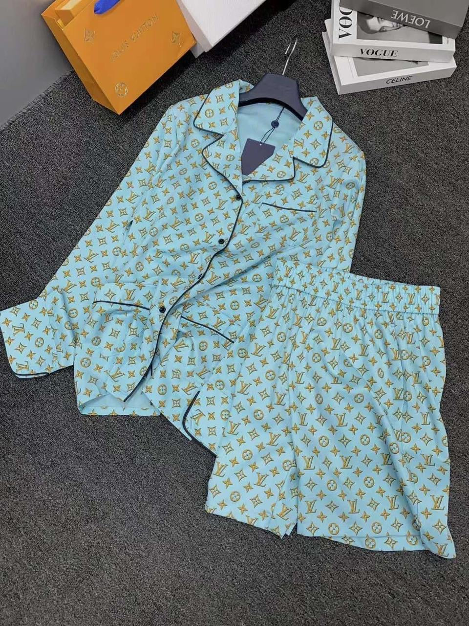 Lv clothes set