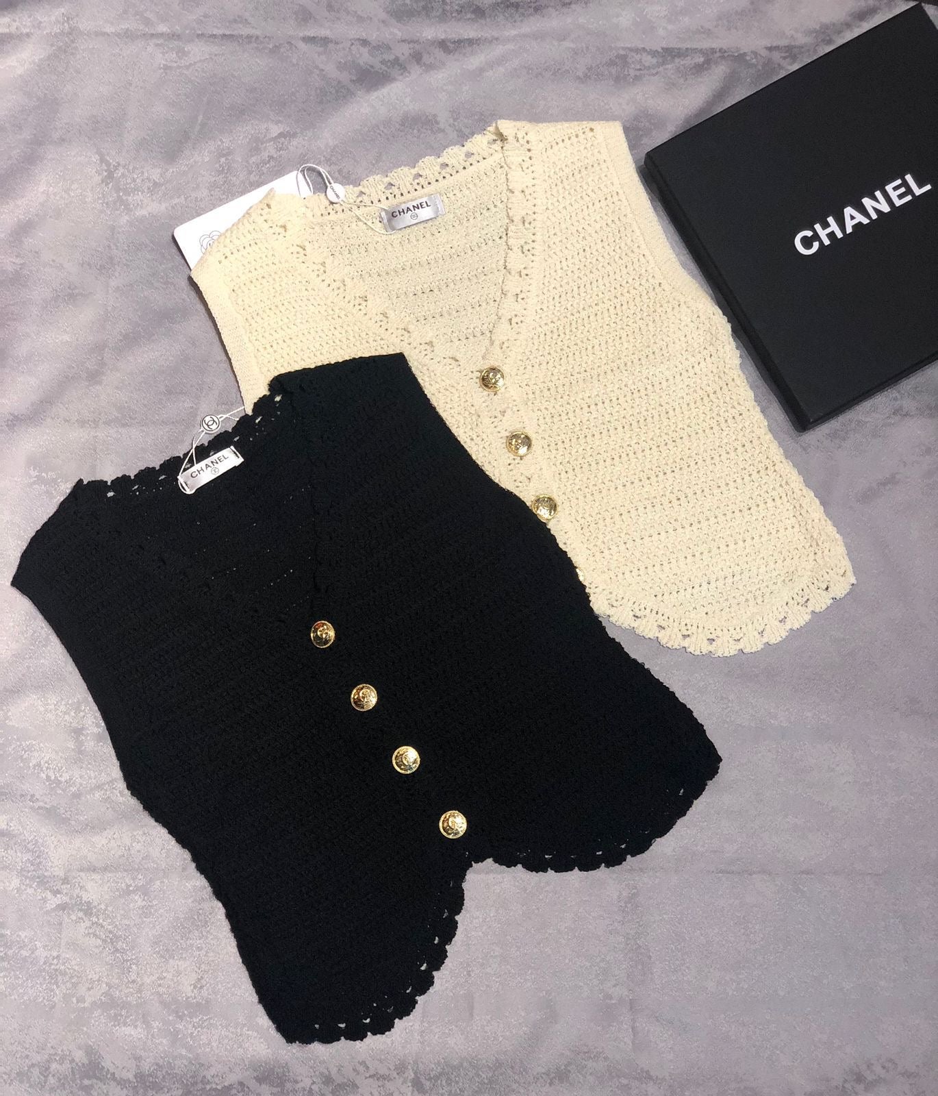 Chanel top - vest