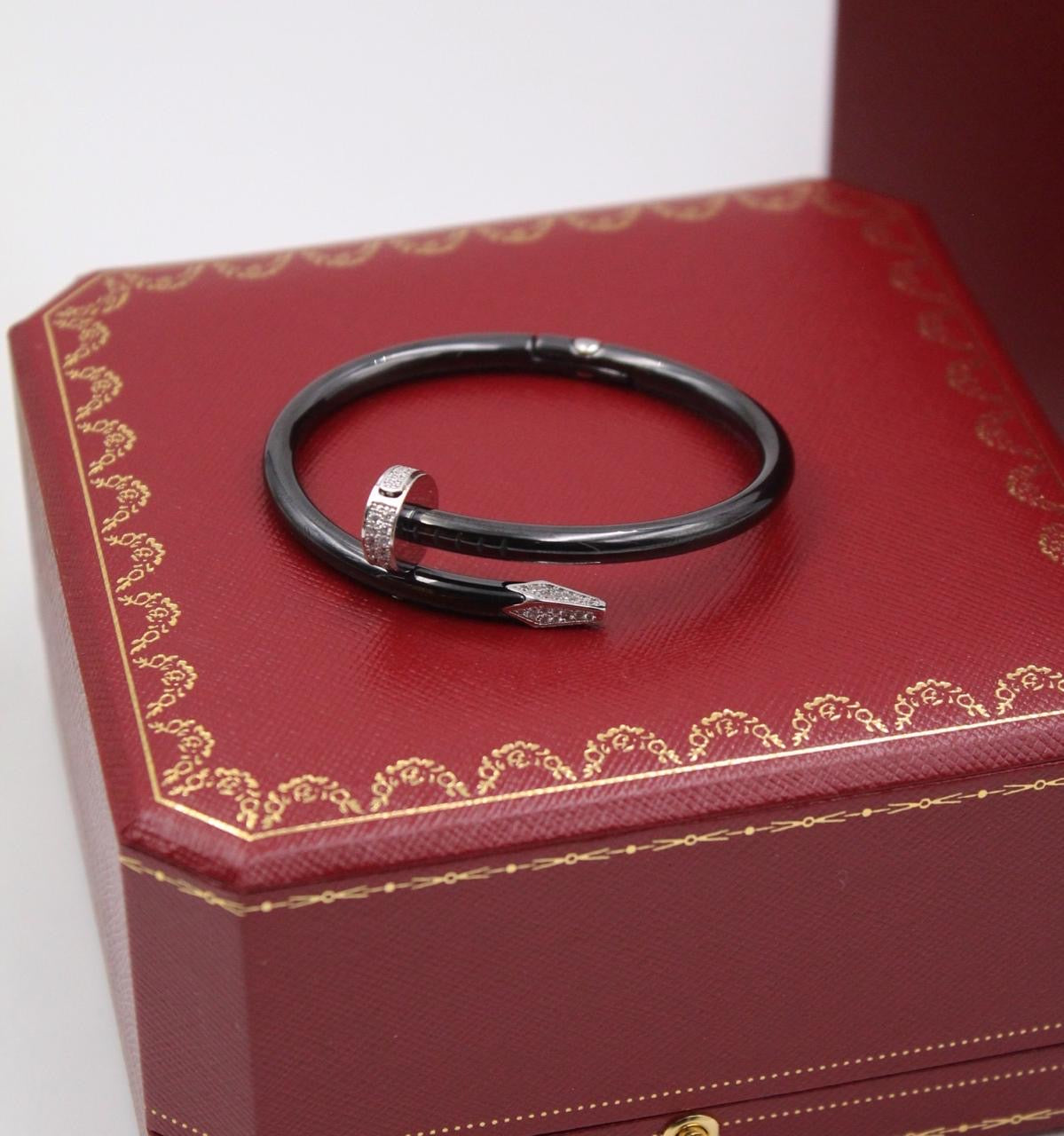 Carteir bangle - pin bangle