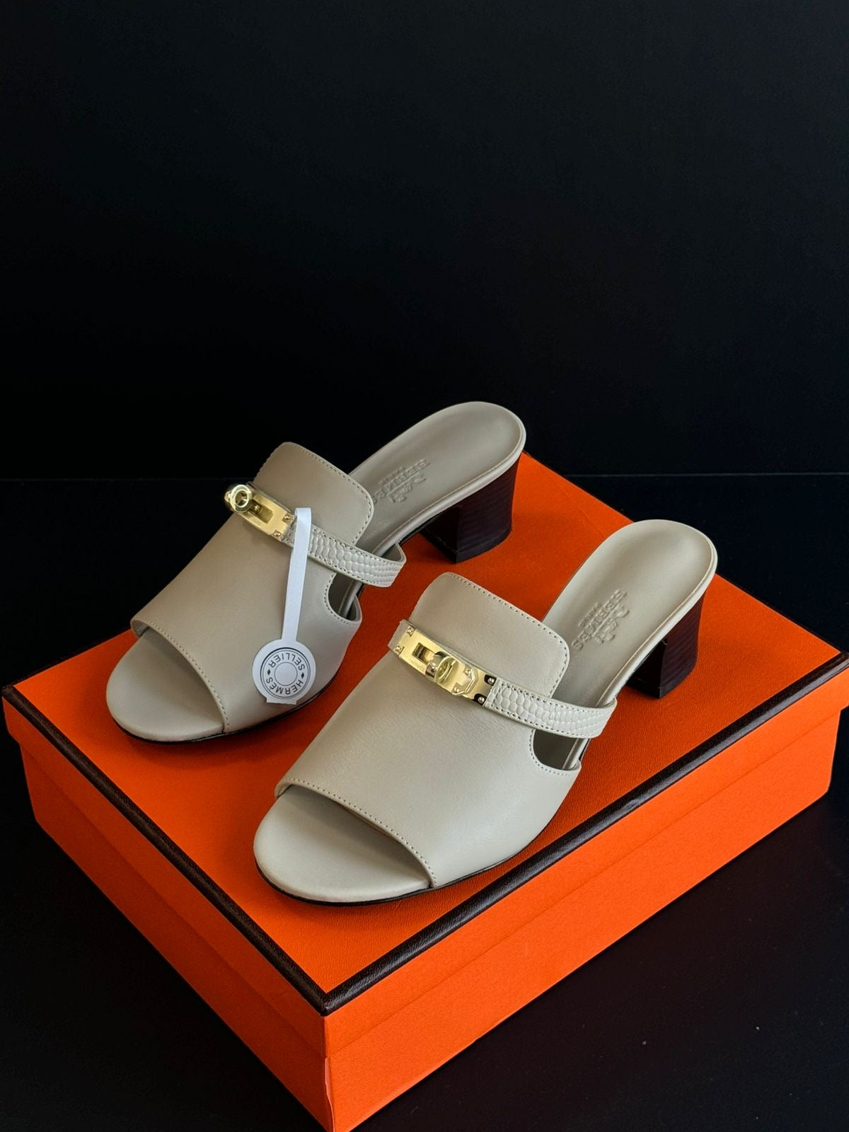 Hermes sandals heels