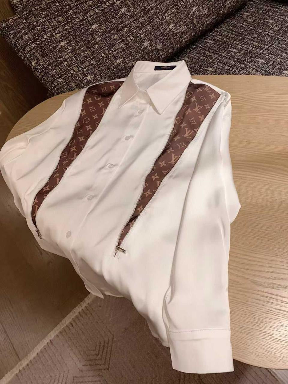 Lv shirt
