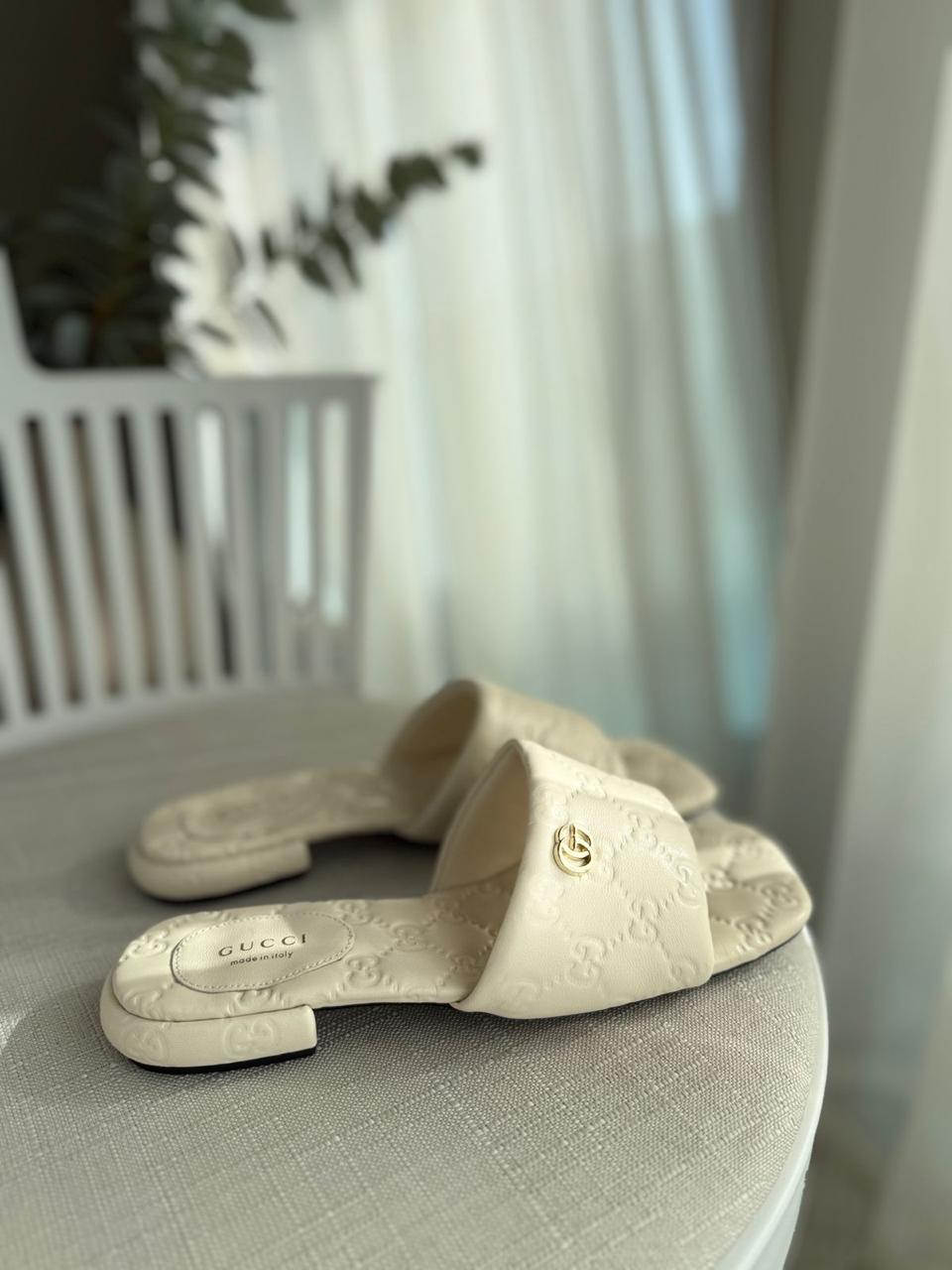 Gucci slippers