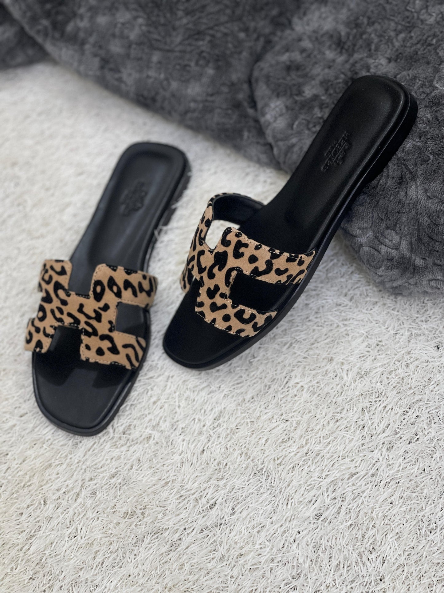 Hermes slippers - leopard