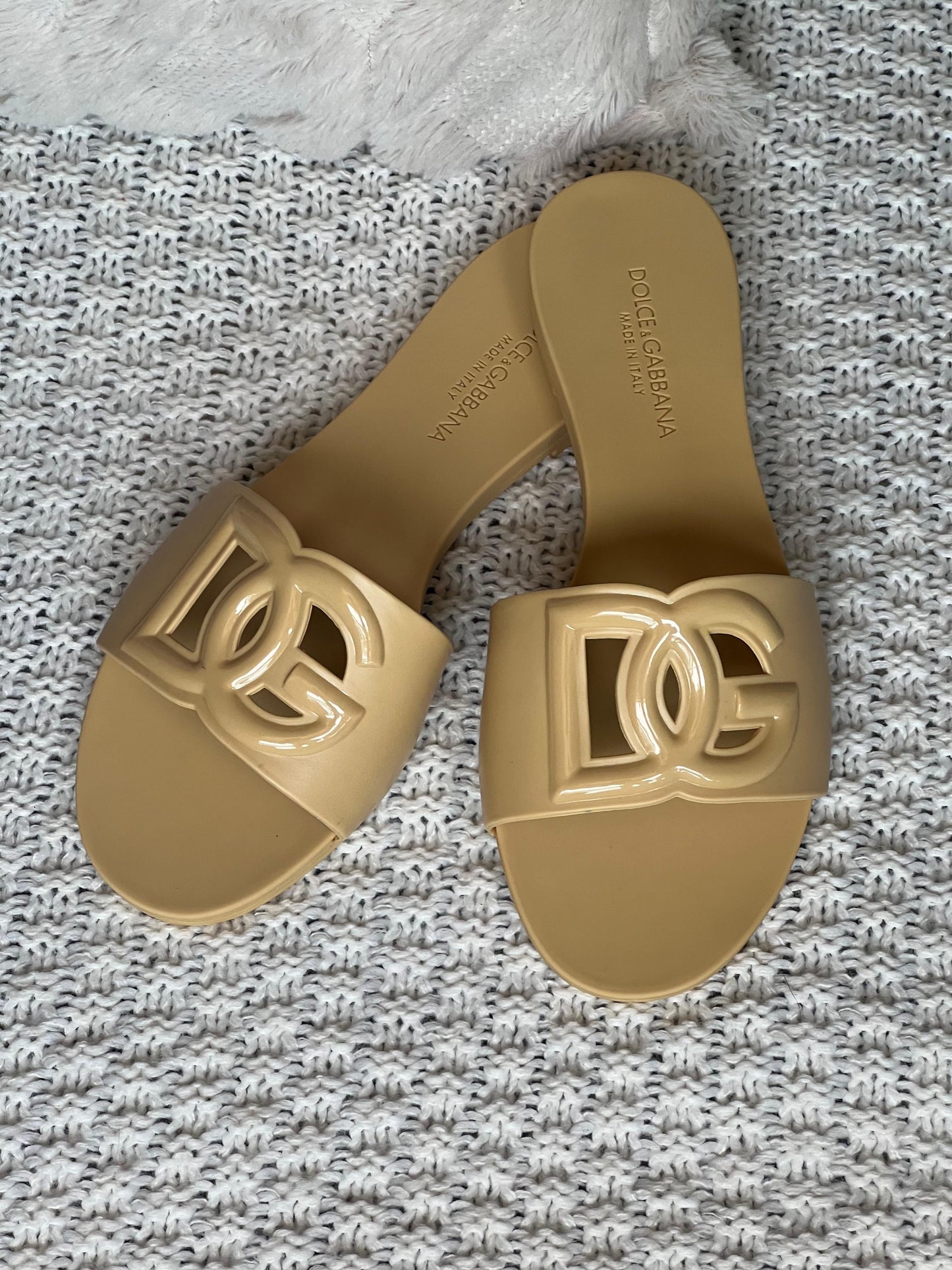 D&G slippers