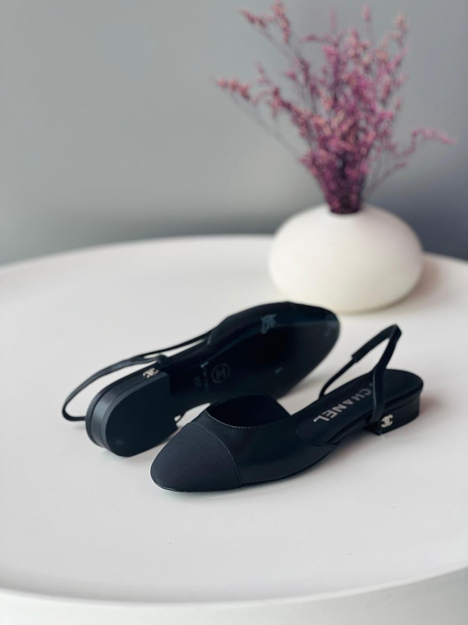 Chanel heels - low heels flat