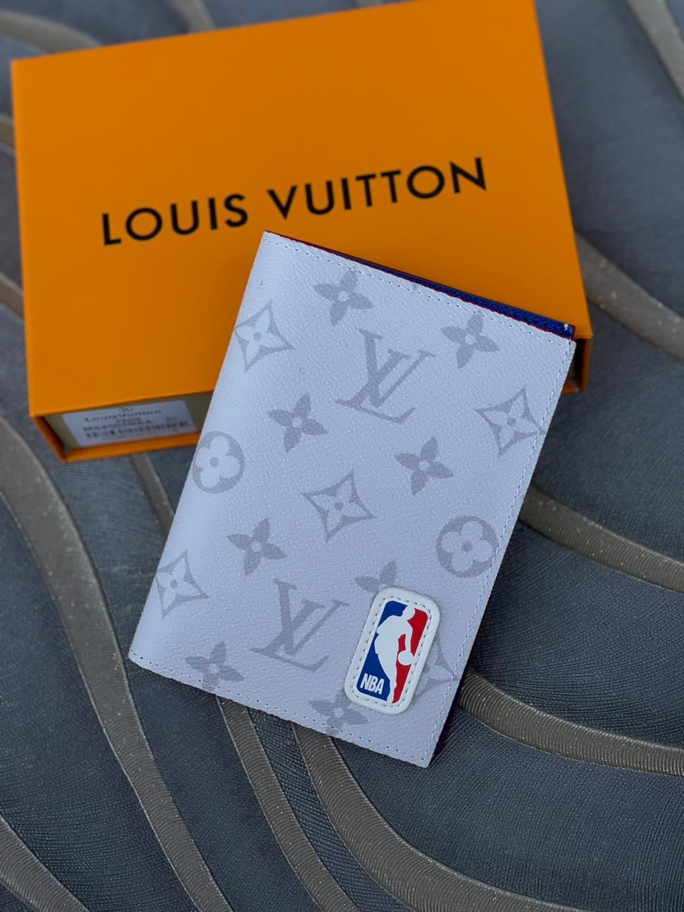 Lv passport cover - wallet