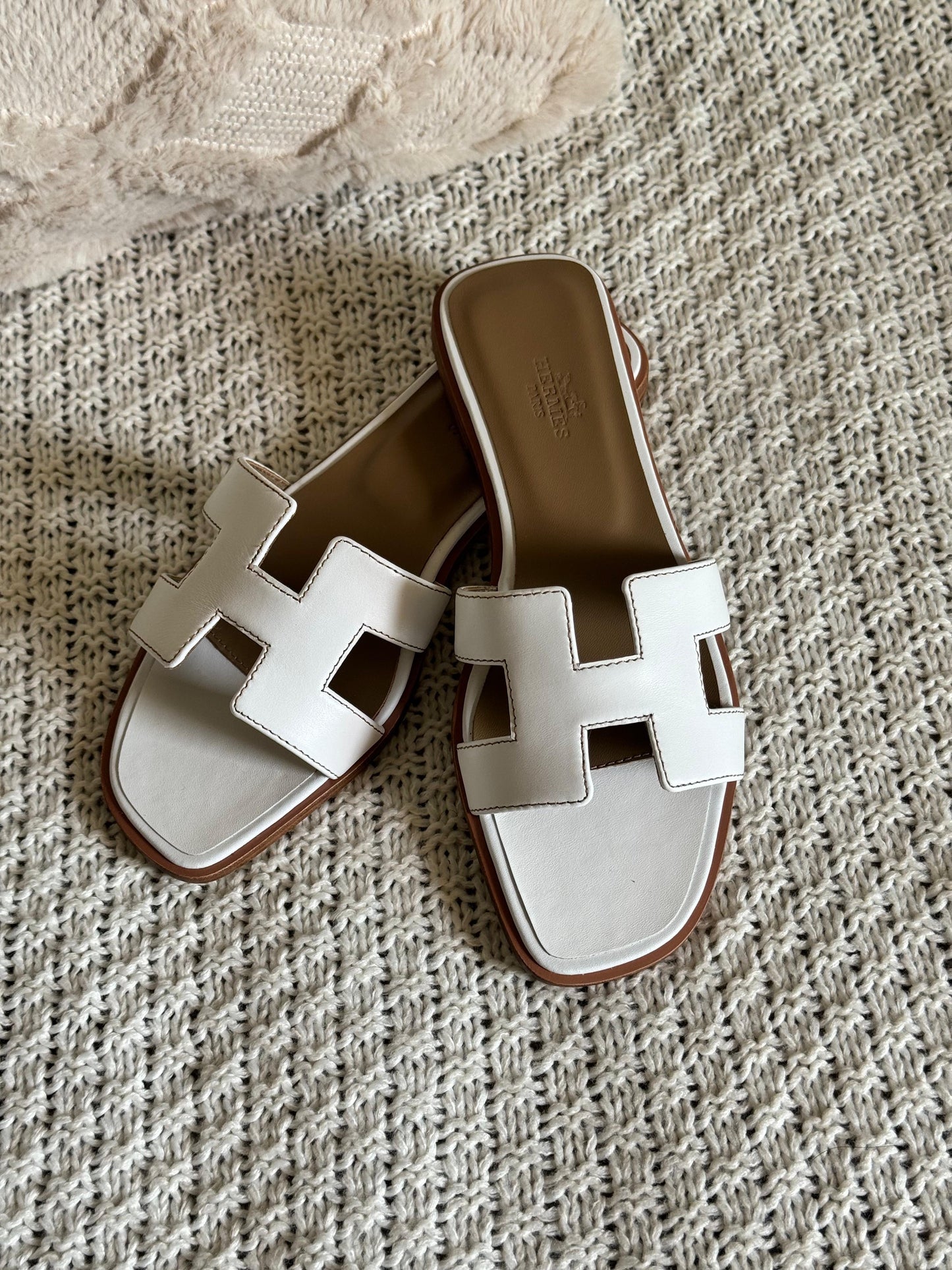 Hermes slippers - white