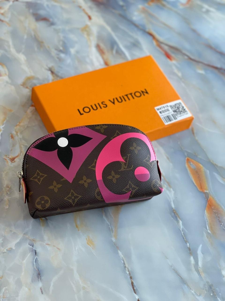 Lv wallet - make up bag