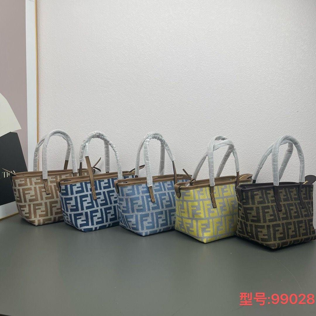 Fendi bag - tote small