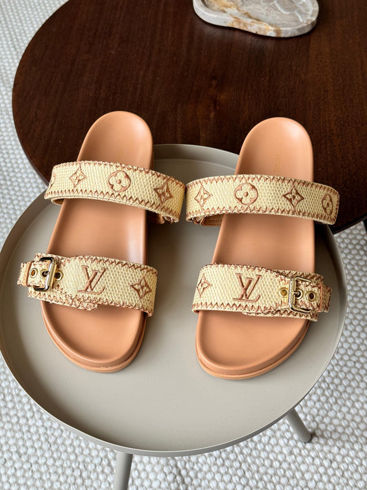 Lv slippers