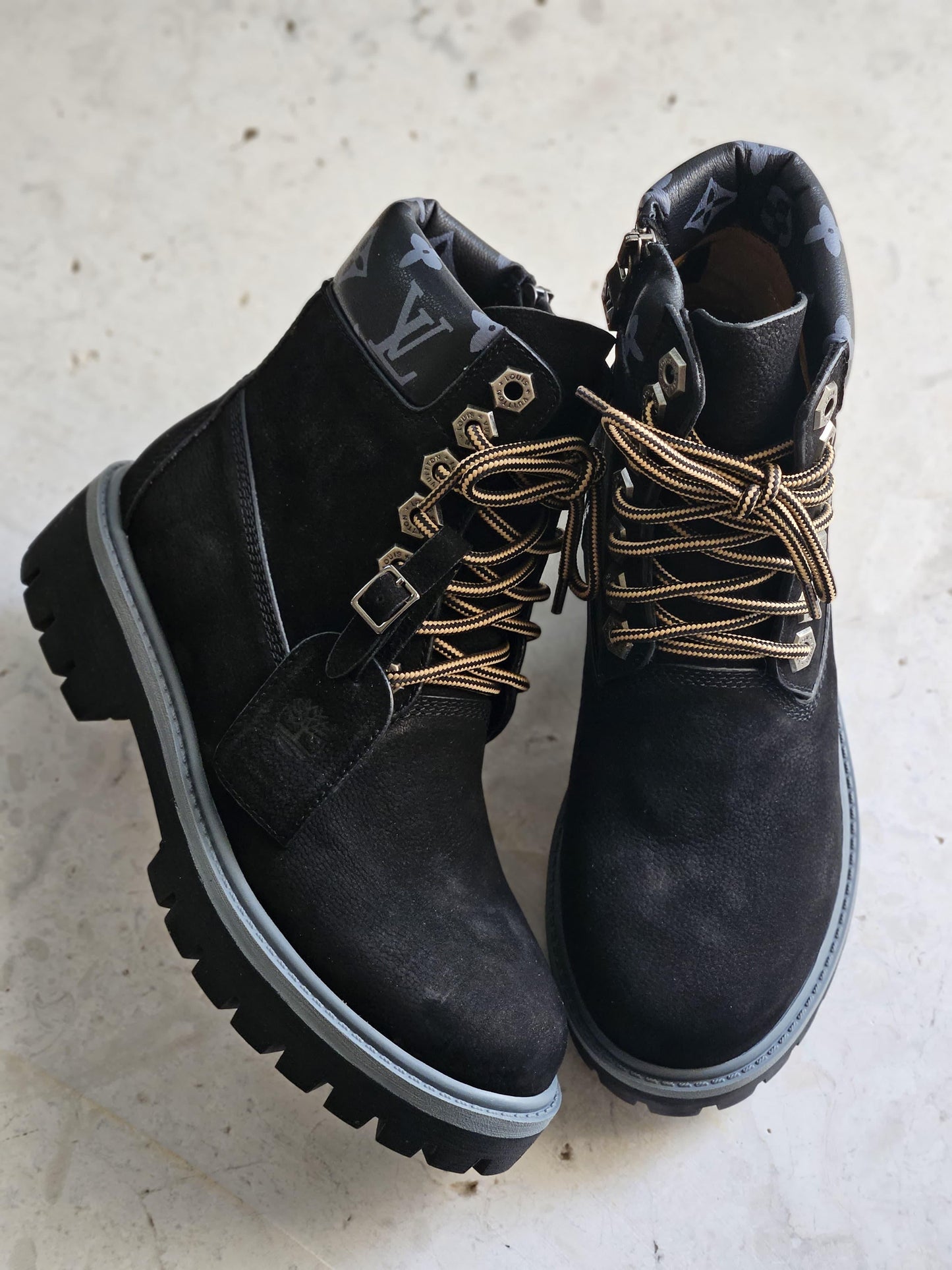 Lv boots