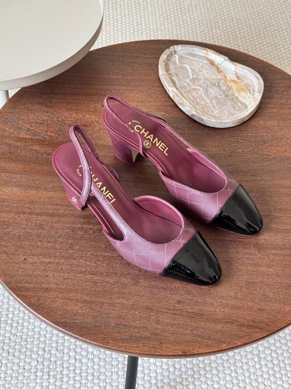 Chanel heels maroon - low - medium heels