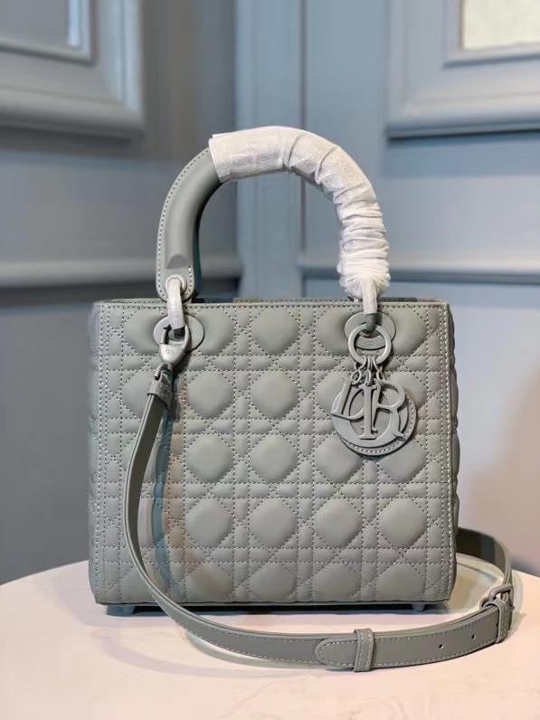Lady dior bag 24 cm