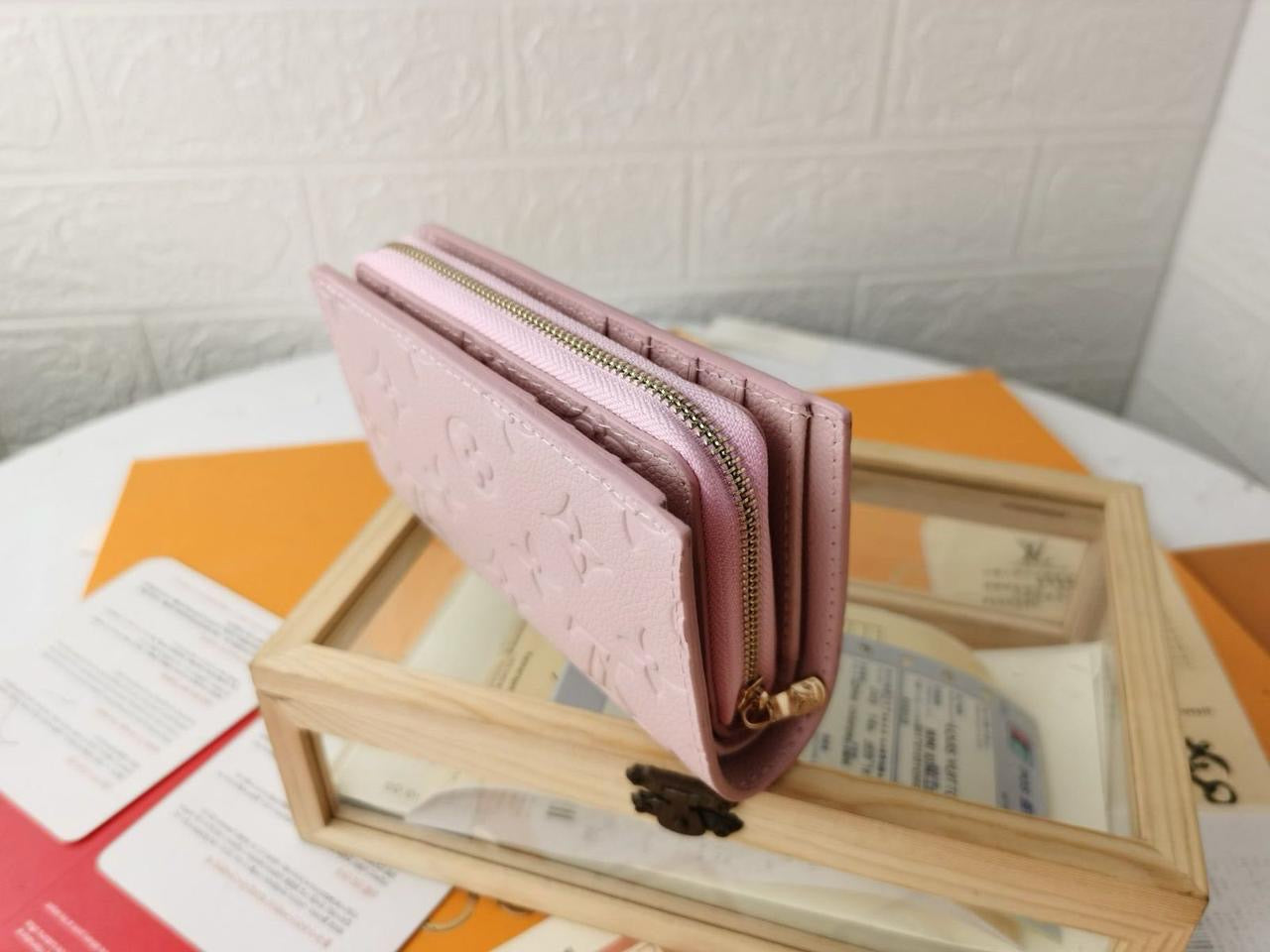 Lv wallet