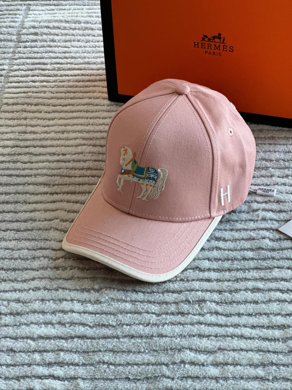 Hermes cap