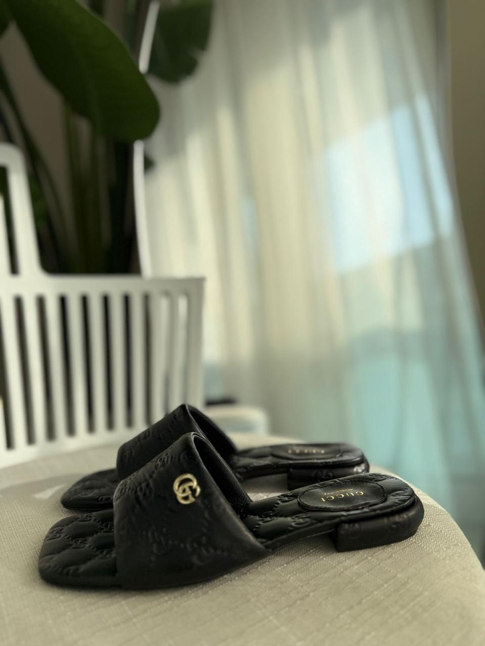Gucci slippers