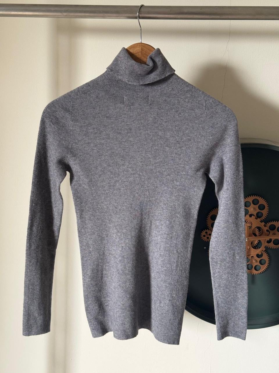 Loro piana sweater