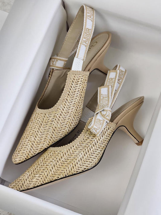 Dior heels beige
