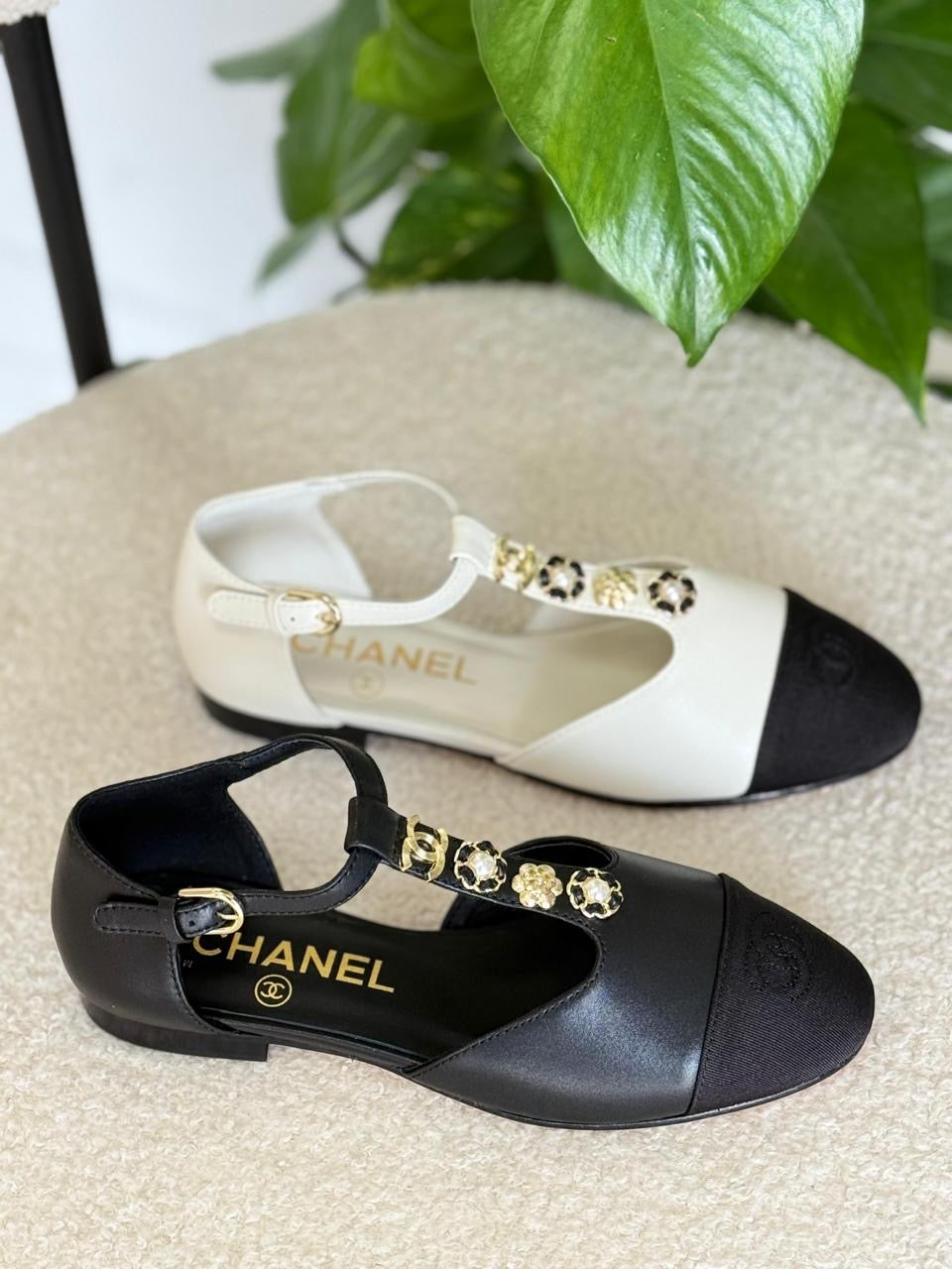 Chanel heels - low heels flat