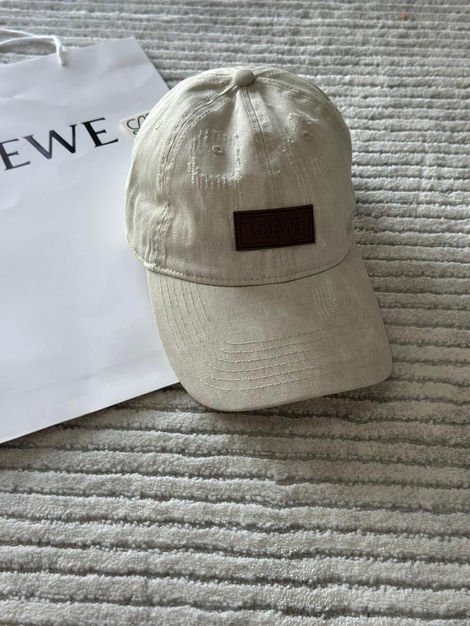 Loewe cap