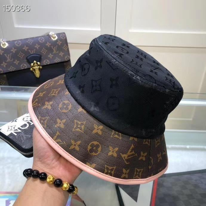 Lv hat