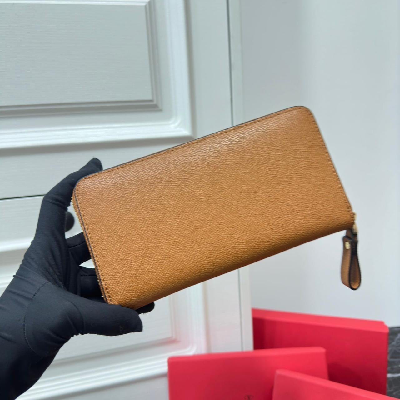 Valentino wallet