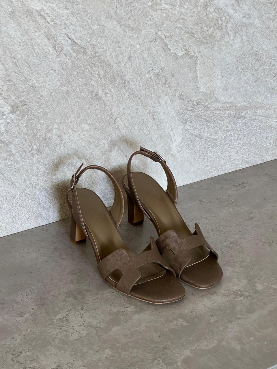 Hermes sandals heels