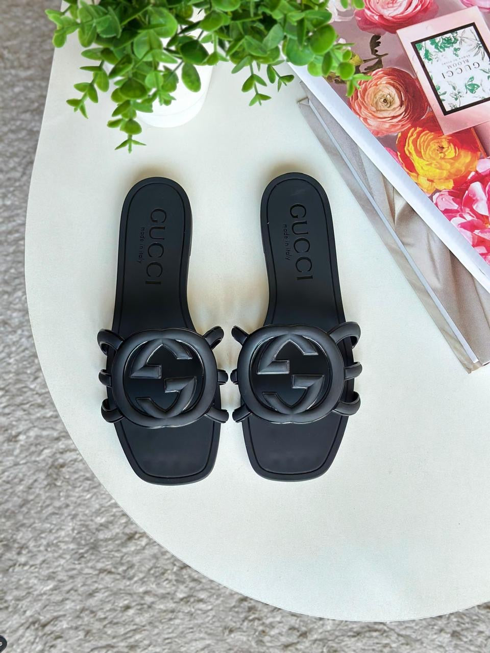 Gucci slippers