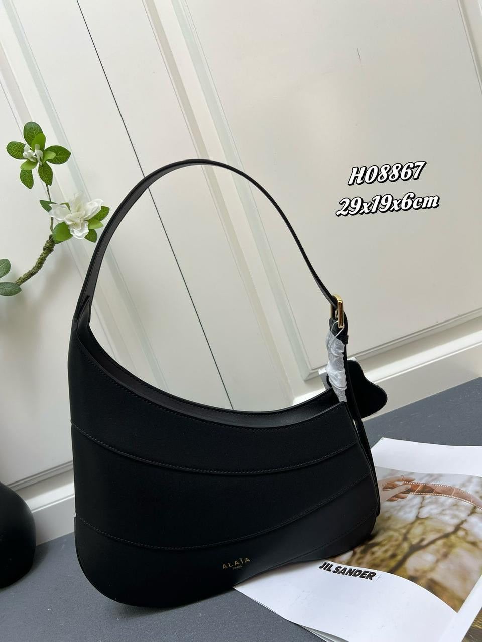 Alaia bag