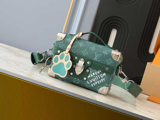 Lv bag green