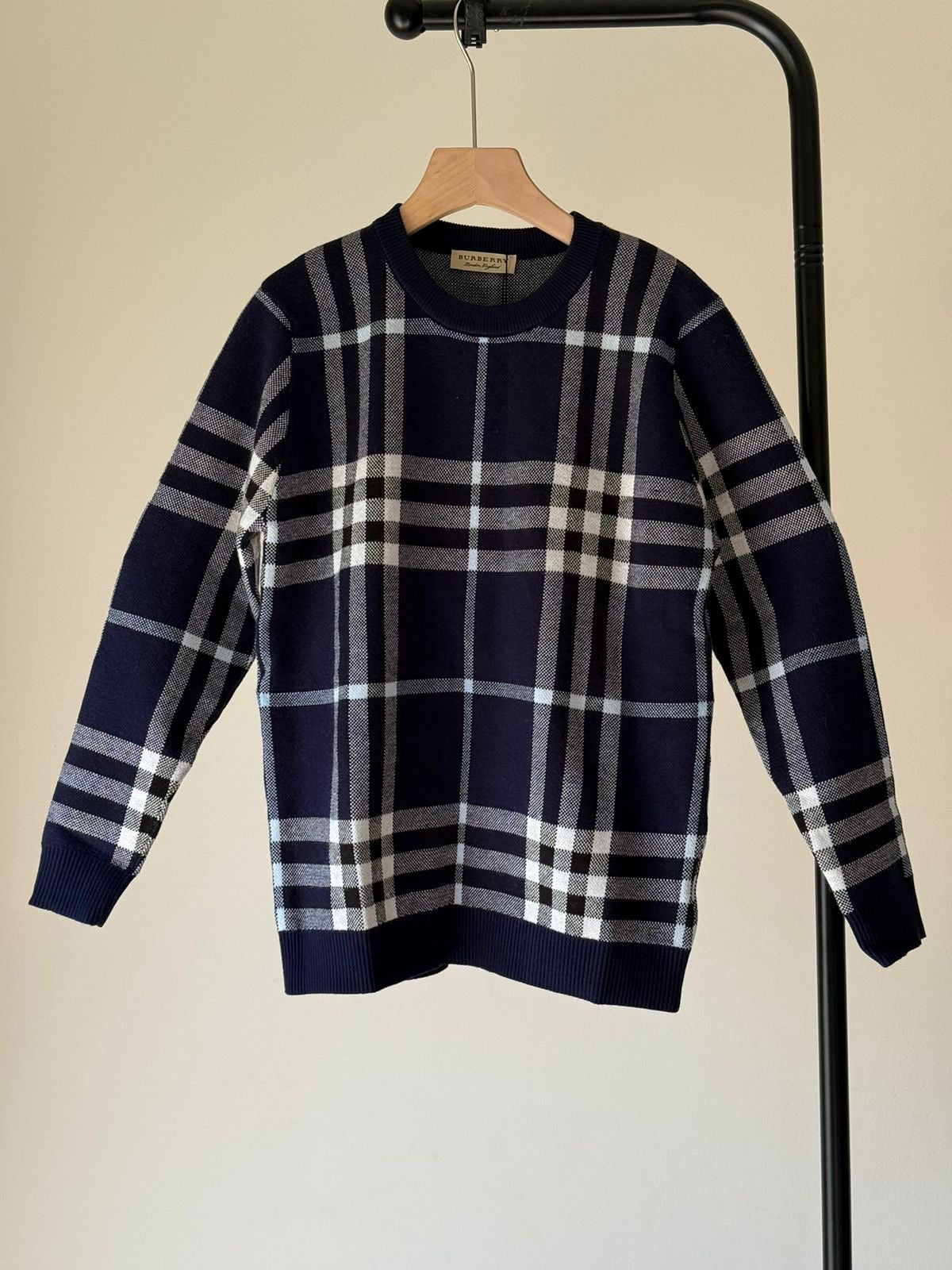 Burberry sweater