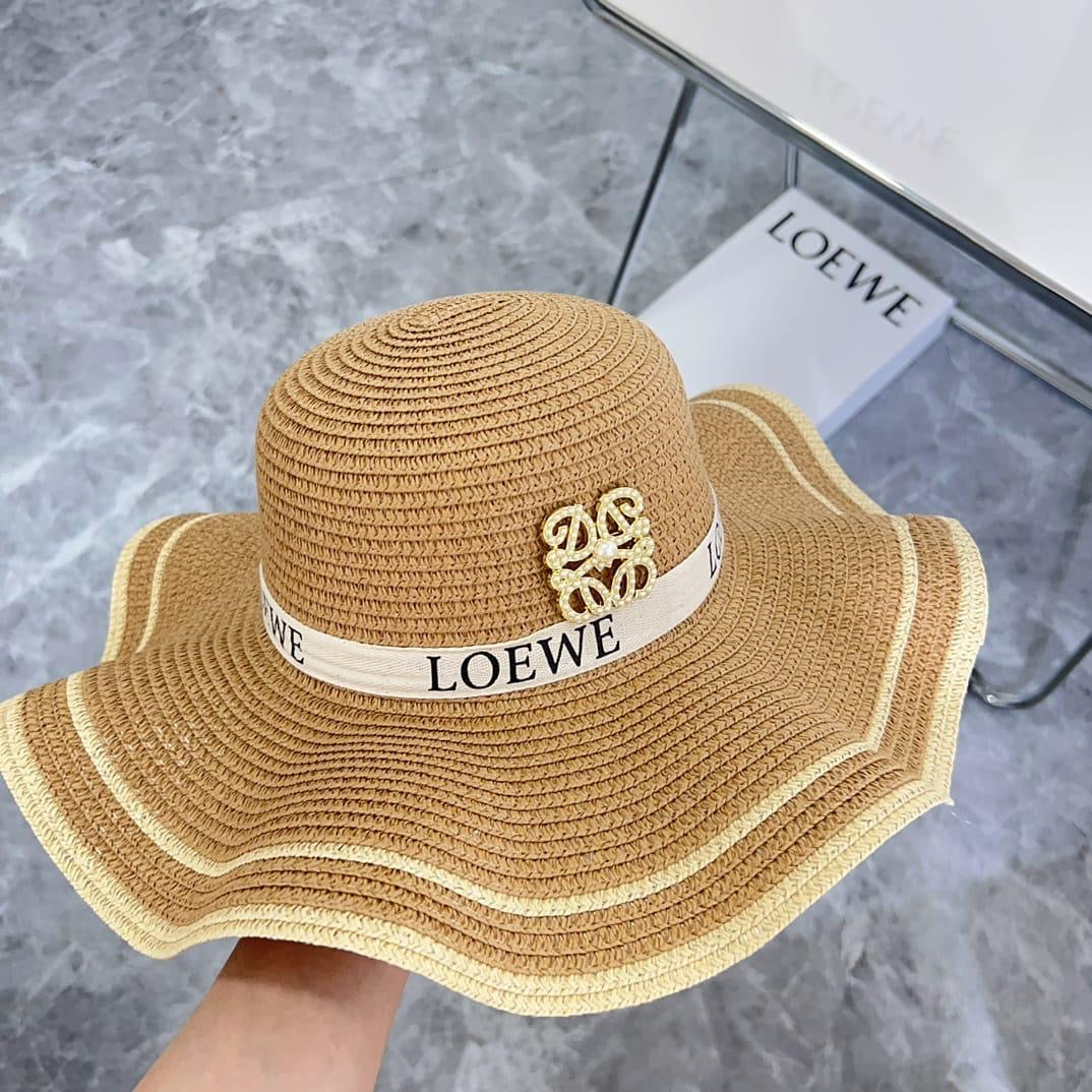 Loewe hat