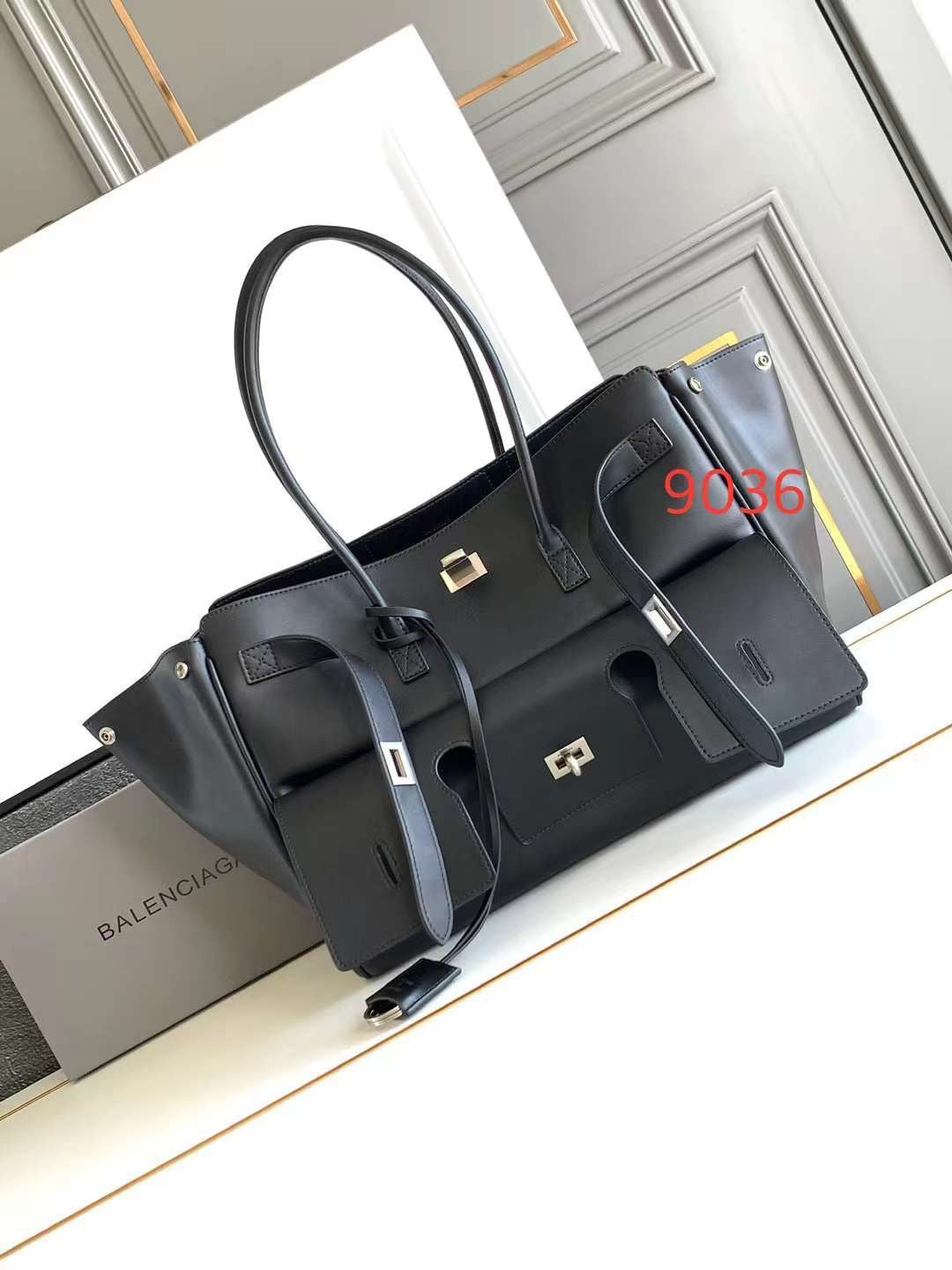 Balenciaga bag tote 37 cm