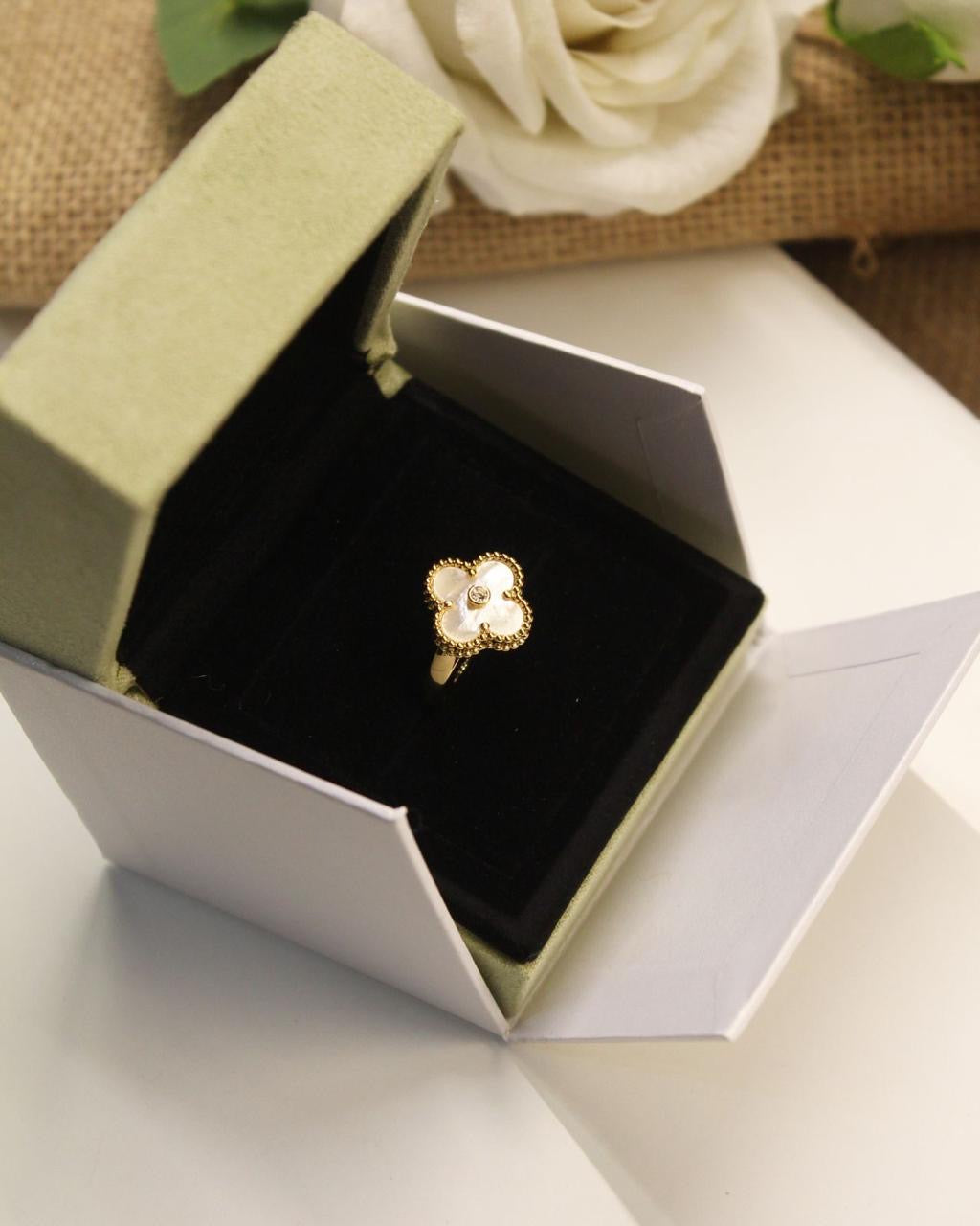 Van cleef ring
