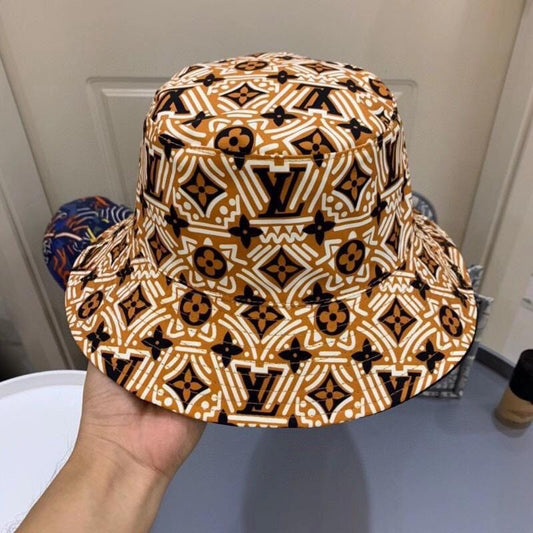 Lv hat