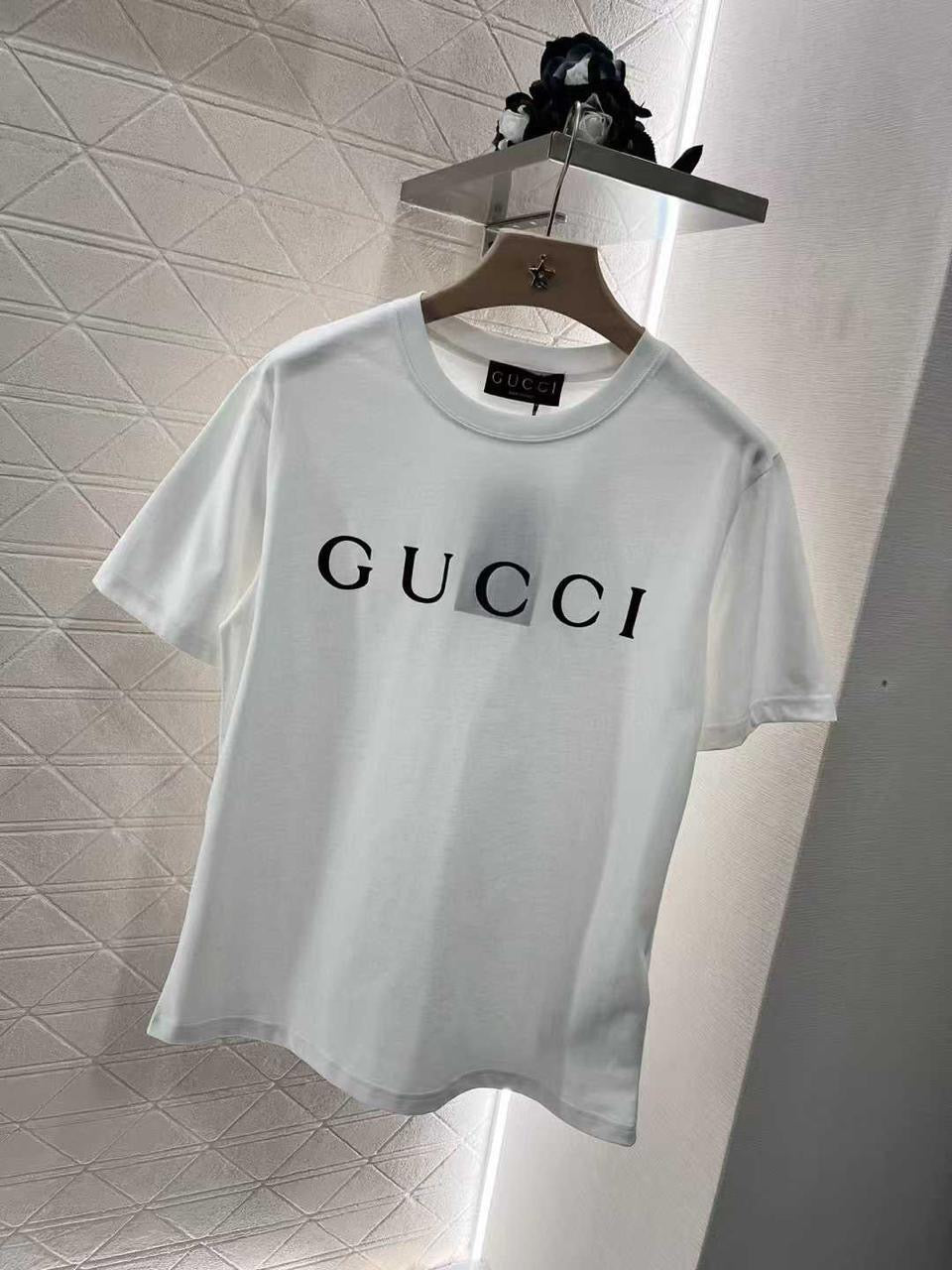 Gucci tshirt