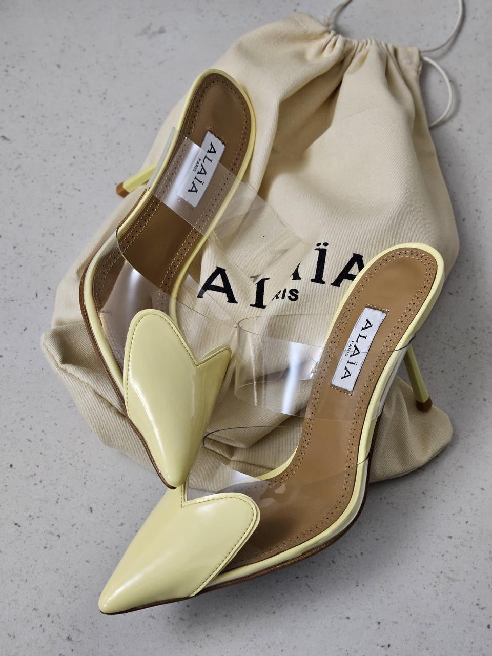 Alaia heels - yellow