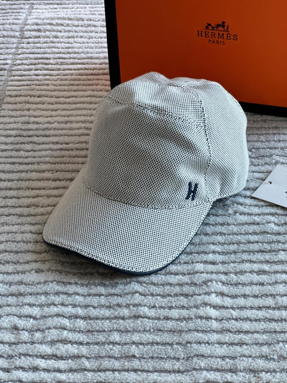 Hermes cap