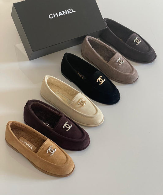 Chanel loafers - with fur